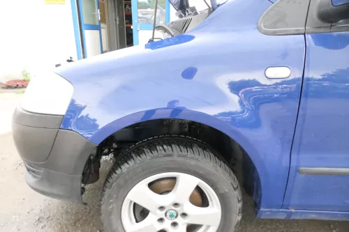 VW Fox Kotflügel vorne links blau LL5M