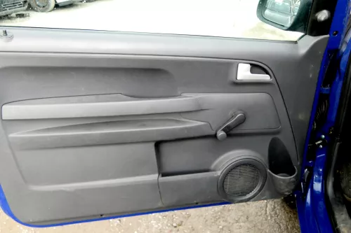 1x VW Fox 5Z Türverkleidung Verkleidung Tür vorne links schwarz 5Z3867013 71N (176374)