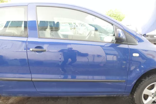 VW Fox 5Z Tür vorne rechts Beifahrertür blau LL5M - ohne Anbauteile