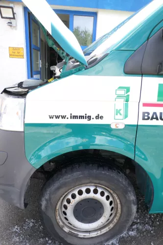 VW T5 Stoßstange vorne Frontstoßstange Stoßfänger vorne Frontstoßfänger Grill (176398)