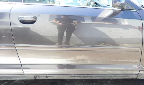 Audi A3 8P 2/3-Türer Tür vorne rechts Beifahrertür Türblatt grau braun LZ7L