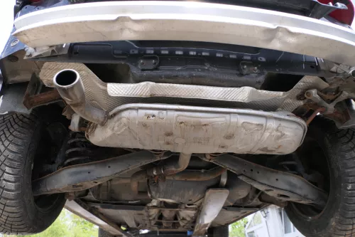 Audi A3 8P Auspuff Endschalldämpfer hinten 1,6  Motor BAG BLP BLF Mittelschal (176537)