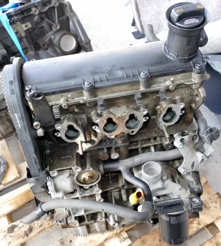 VW Golf 5 Touran Motor BGU 1,6l 75kw 105PS 160.000km