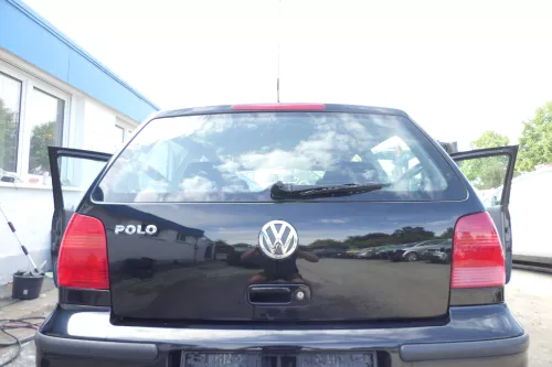 Polo 6N2 Heckklappe Klappe hinten Kofferraumklappe schwarz L041 Scheibe