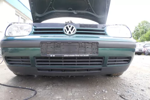 VW Golf 4 1J Stoßstange vorne Stoßfänger vorn grün LC6M