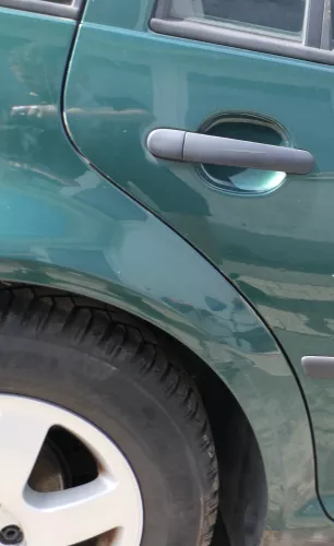 VW Golf 4 Bora Tür hinten rechts nur Kombi / Variant grün LC6M - ohne Anbauteile (176675)