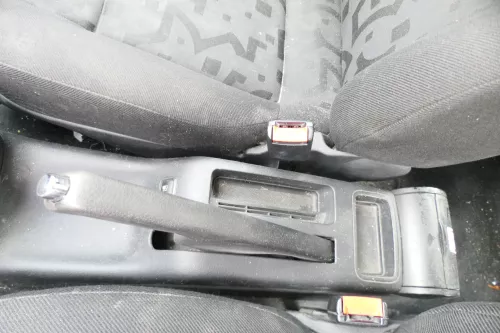 VW Golf 4 Bora Mitteltunnel Aschenbecher hinten Verkleidung schwarz