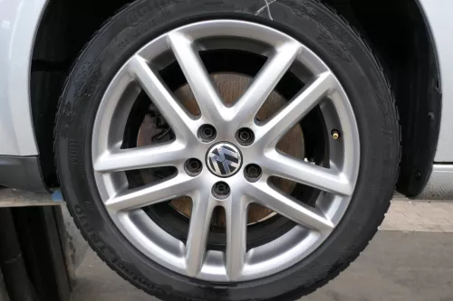 1x Felge Alufelge original Golf 5 6 Touran 7jx17H2 ET54 1K0601025AF 1K0601025DD