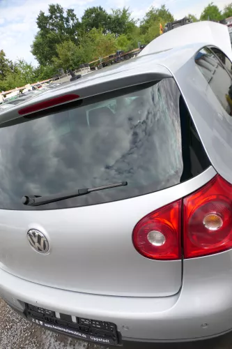 VW Golf 5 1K Limousine Stoßstange hinten Heckstoßstange silber LA7W PDC (176944)