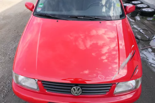 VW Polo 6N Motorhaube Frontklappe Haube vorne Klappe rot LP3G