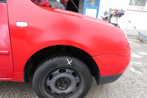 VW Lupo Kotflügel vorne rechts rot LP3G