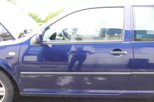 VW Golf 4 Tür vorne links Fahrertür 2/3-Türer blau LB5N ohneAnbauteile