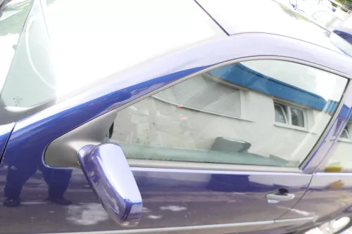 VW Golf 4 Tür vorne links Fahrertür 2/3-Türer blau LB5N ohneAnbauteile (177091)