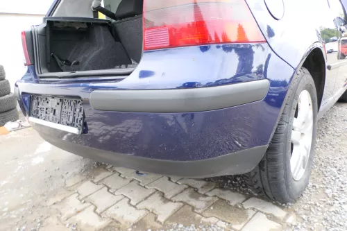 VW Golf 4 Limousine Stoßstange hinten Heckstoßstange Stoßfänger blau LB5N (177095)