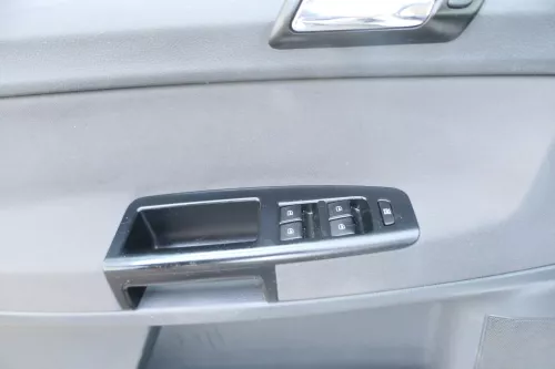 1x VW Polo 9N 9N3 Türverkleidung Verkleidung Tür vorne links  4/5-Türer dunkel (177160)