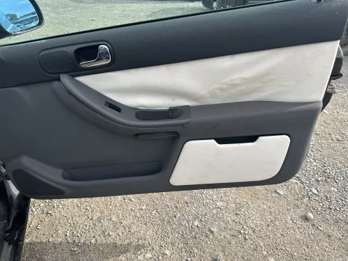 1x Audi A3 8L Türverkleidung Verkleidung Tür vorne rechts 2/3-Türer - Leder (177187)