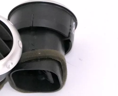 1x TT 8N Lüftungsdüse Düse Lüftung vorne in der Mitte / rechts / links 8N0820901 (177253)