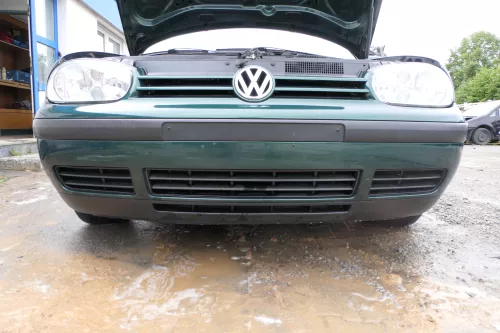 VW Golf 4 1J Stoßstange vorne Stoßfänger vorn grün LC6M