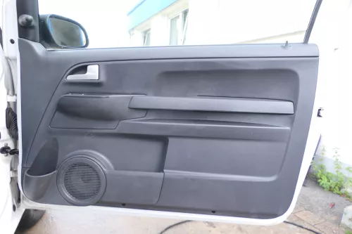VW Fox 5Z Türverkleidung Verkleidung Tür vorne rechts schwarz