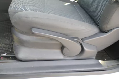 VW Fox Sitz Fahrersitz vorne links OHNEAirbag höhenverstellbar  (177662)