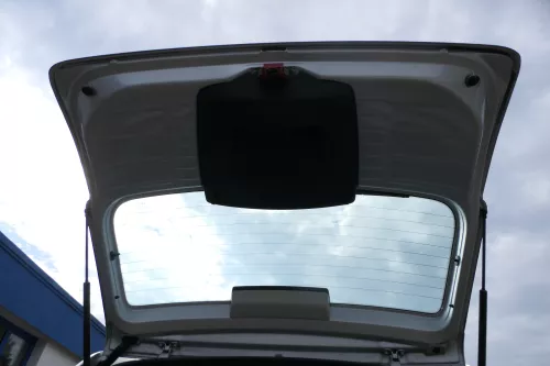 VW Fox 5Z Heckklappe Kofferraumklappe Klappe hinten + Scheibe silber LA7W (177669)