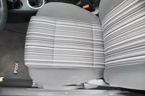 VW Fox Sitz Fahrersitz vorne links OHNEAirbag höhenverstellbar (177674)