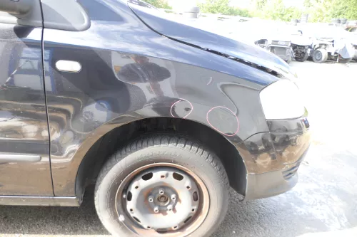 VW Fox 5Z Kotflügel vorne rechts schwarz LC9Z