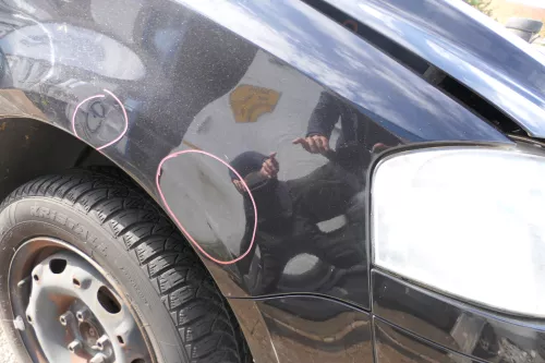 VW Fox 5Z Kotflügel vorne rechts schwarz LC9Z (177680)