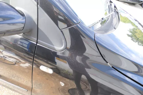 VW Fox 5Z Kotflügel vorne rechts schwarz LC9Z (177680)