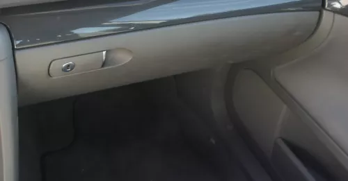 A4 8E B7 Handschuhfach Griff für Handschuhfachdeckel Deckel Klappe swing dunkelg