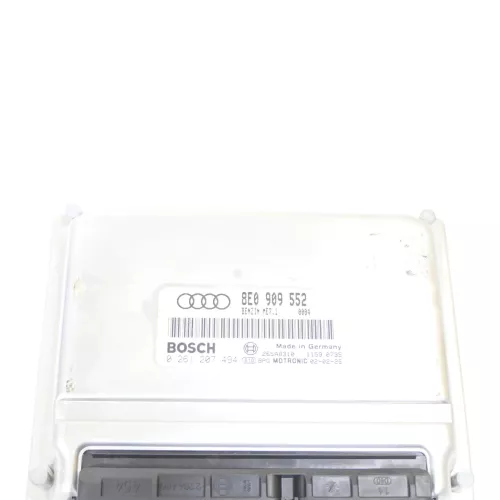 Audi A4 8E Steuergerät Motor 8E0909552 /M 2,4 BDV Benziner Motorsteuergerät (177736)