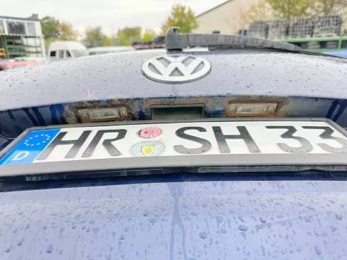 VW Touran 1T Heckklappe Kofferraumklappe hinten blau LB5N mit Scheibe -Rost (177789)