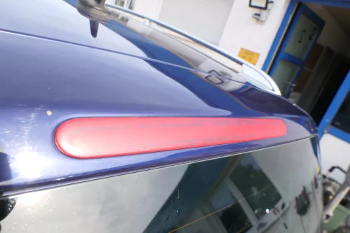 VW Touran 1T Heckklappe Kofferraumklappe hinten blau LB5N mit Scheibe -Rost (177789)