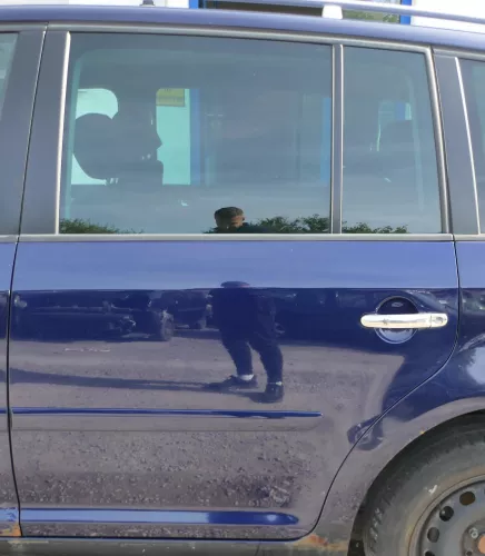 VW Touran 1T 1T3 Tür hinten links blau LB5N - ohne Anbauteile (177792)