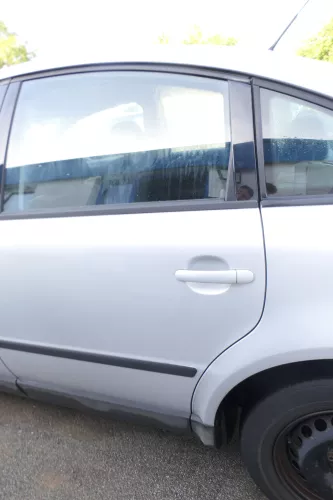 VW Passat 3B 3BG Limousine Tür hinten links silber LB7Z (177805)