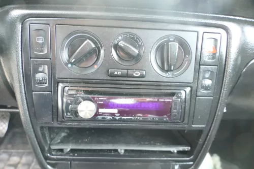 Golf 4 Bora T5 T4 Radio CD Player Kenwood KDC-4057U MP3 AAC WMA AUX