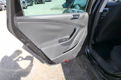 1x VW Passat 3C Variant Türverkleidung Verkleidung Tür hinten links schwarz (177830)