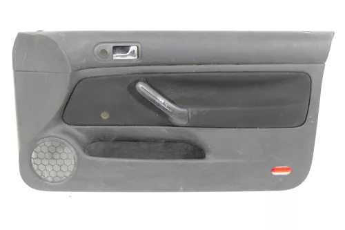 1x VW Golf 4 Türverkleidung Verkleidung Tür vorne rechts schwarz 2/3-Türer