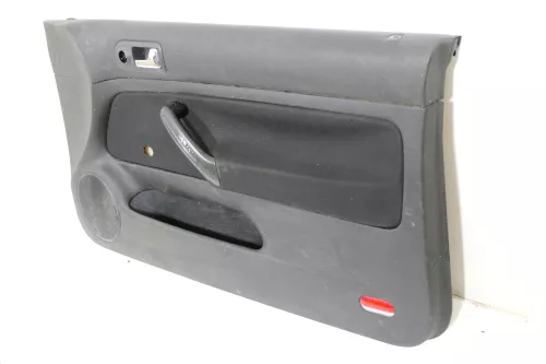 1x VW Golf 4 Türverkleidung Verkleidung Tür vorne rechts schwarz 2/3-Türer (177848)