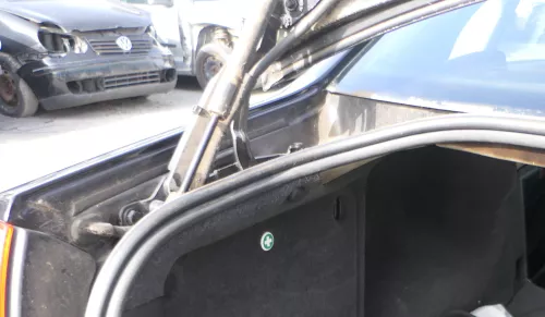 2x Passat 3B Limousine Dämpfer Heckklappe hinten links rechts Scharnier schwarz