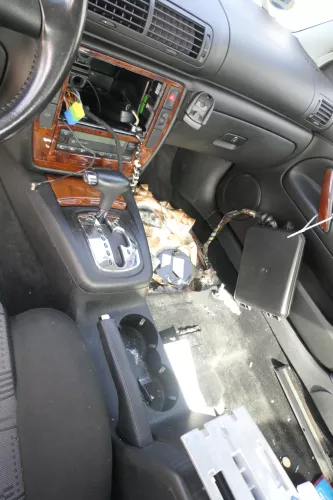 VW Passat 3B 3BG Mittelkonsole Verkleidung Aschenbecher Dekor Holz Optik (177881)