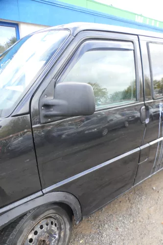 T4 Tür vorne links Fahrertür Caravelle Multiavan -ohne Anbauteile - schwarz LC9Z (177908)