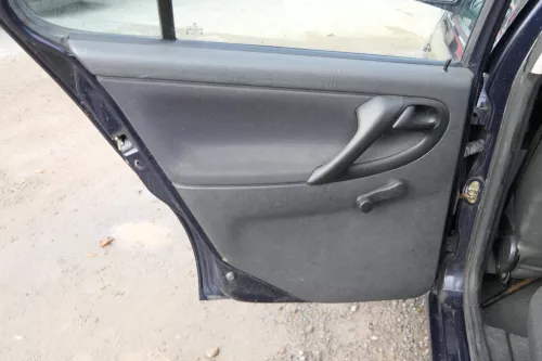 Polo 6N Doorboards Boxen Lautsprecher 4/5-Türer Türverkleidungen Box off-black (177999)