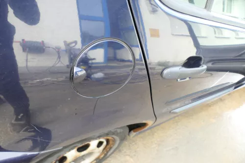 VW Polo 6N2 6N Tankdeckel Deckel Tank Tankverschluß blau LC5H (178000)