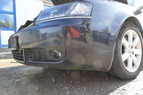 Audi A6 4B Frontstoßstange Stoßstange vorne Stoßfänger blau LZ5L Facelift (178126)