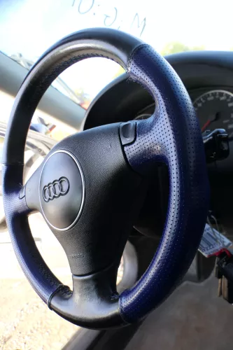 Audi A4 B5 A6 4B A8 Lenkrad Multifunktionslenkrad Tiptronic blau 8Z0419091AD (178152)