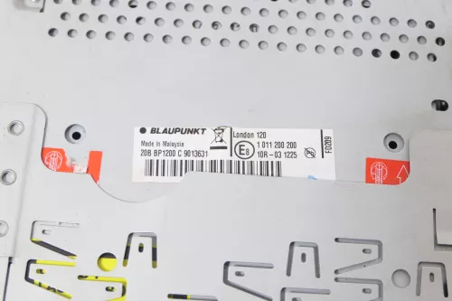 VW Golf 4 Bora T5 T4 Radio CD Blaupunkt Player  London 120 CD USP (178323)