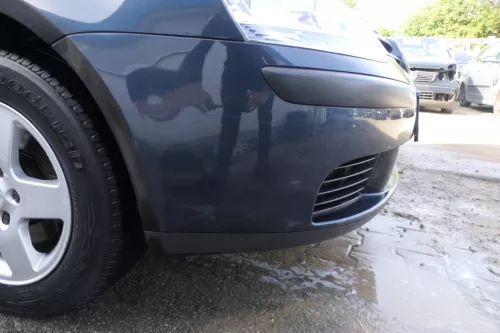 VW Golf 5 1K V Stoßstange vorne Frontoßstange Stoßfänger blau grau LC5F (178484)