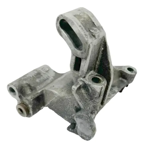 VW Golf 3 Passat 3A Halter Konsole für Flügelpumpe Träger 028145529 (178516)
