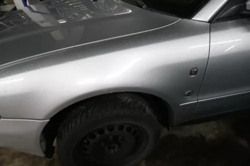 A4 B5 (bis caMitte1999 Bild verglei) Kotflügel vorne links silber grau LY7M - RO (178560)